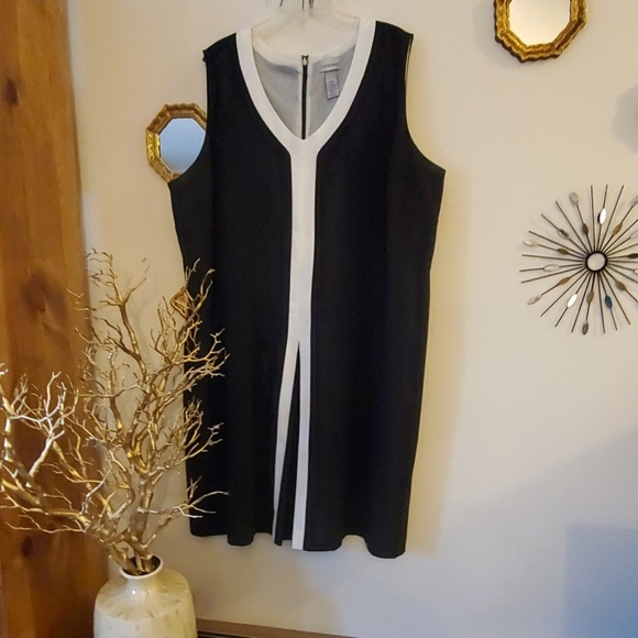 Catherines Dresses & Skirts - Catherine"s Black/ivory sheath 30W